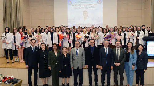 KSÜ’de Fizyoterapi Öğrencileri İlk Beyaz Önlüklerini Giyerek Mesleğe Adım Attı