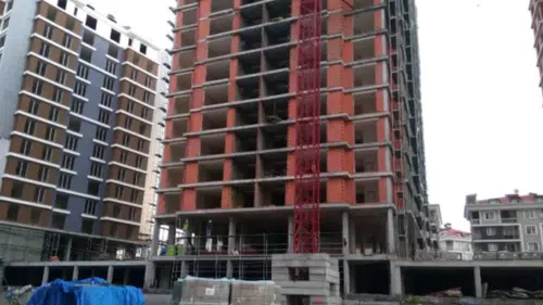 Onikişubat’ta İnşaattan Atılan Cisimler Faciaya Dönüşüyordu