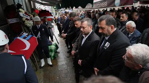 Trabzonspor’un Efsane İsmi Atay Aktuğ Son Yolculuğuna Uğurlandı