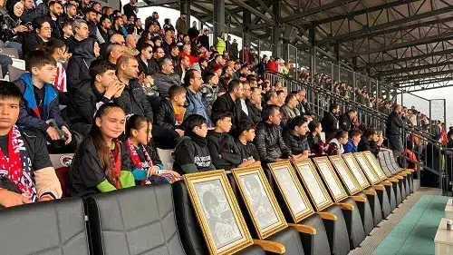 Kahramanmaraş’ta Anlamlı Anma Tribünlere Yansıdı