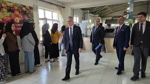 Müdür Akpınar'dan Okul Pansiyonuna Anlamlı Ziyaret