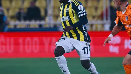 Fenerbahçe Başakşehir Maçı Canlı İzle: İlk Yarıda Eşitlik