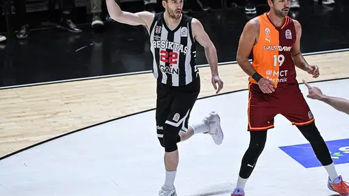 Beşiktaş Yarı Final Biletini Kaptı