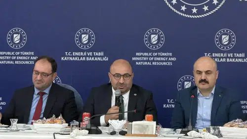 Afşinbey Vakfı'ndan Öğrencilere Destek