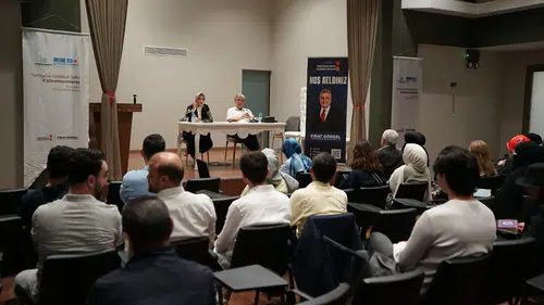 "Yazarlık Akademisi: Edebiyatın Engin Dünyasına Farklı Bir Bakış"