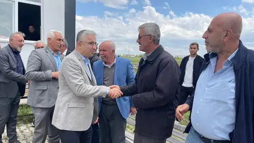 Elbistan’da Bayram Coşkusu: Başkan Gürbüz Vatandaşla Buluştu