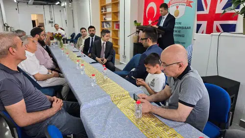 Londra'da Gurbetçilerden Bayramlaşma Buluşması