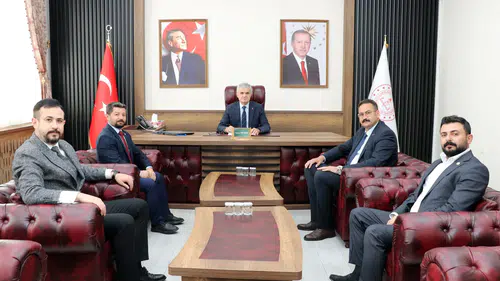 Turan Akpınar'dan Eğitim-İş Sendikasına Kabul