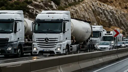 Kahramanmaraş-Gaziantep Yolunda Tır Kazası: Ulaşım Durdu
