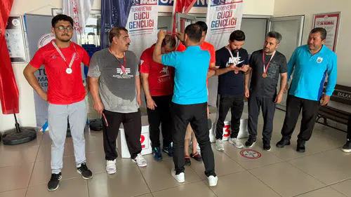 Kahramanmaraş'ta Kurumlar Ligi’nde Şampiyonlar Belli Oldu