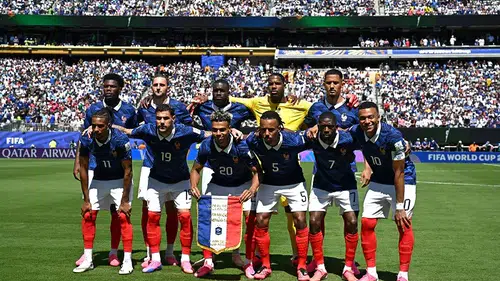 Fransa ve Senegal Dünya Kupası'nda İlk Yarıda Dengeli