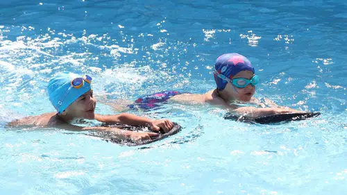 Onikişubat Belediyesi'nden Çocuklara Ücretsiz Yüzme Kursu Fırsatı