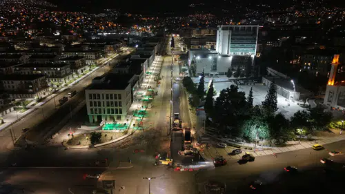 Kahramanmaraş'ta Azerbaycan Bulvarı'na konforlu yol çalışmaları sürüyor