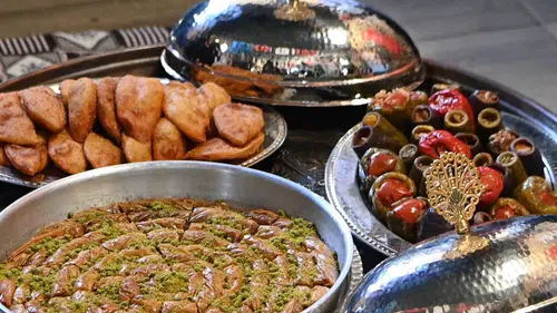 Kahramanmaraş, Türk Mutfağı Haftası’nda 600 tarifle gastronomi kitabı tanıttı!