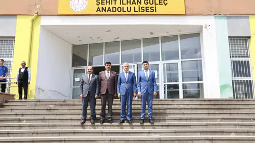 Kahramanmaraş’ta Öğrencilerden Tiyatro Şöleni
