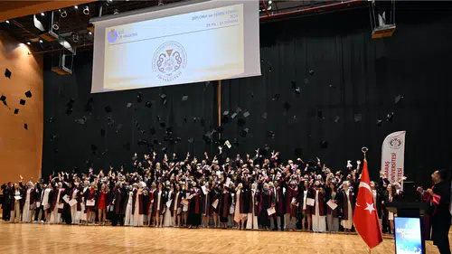 KSÜ Tıp Fakültesi 23. Dönem Mezunlarını Hekimliğe Uğurladı
