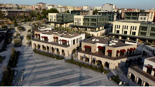 Kahramanmaraş Meydanı Yeniden Hayat Buluyor, Açılışa Hazır