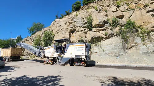 Andırın'da Göksun Caddesi için kapsamlı yol yenileme çalışmaları başlatıldı