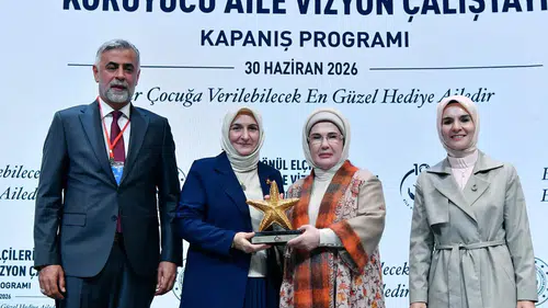 Kahramanmaraş’ın Koruyucu Aile Başarısı Ödülle Taçlandı