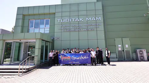 Gençler Pusula Maraş ile TÜBİTAK'ı ziyaret ederek bilimin kalbini keşfetti