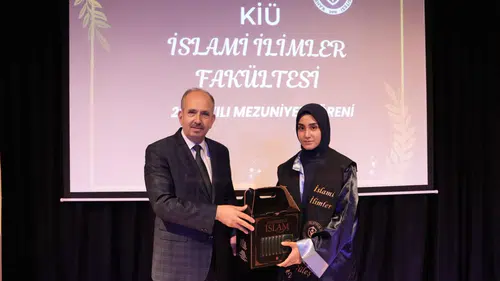 KİÜ İslami İlimler Fakültesi’nde Mezuniyet Coşkusu