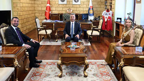 Rektör Okumuş'a Peş Peşe Ziyaretler