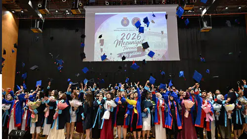 KSÜ Sosyal Bilimler MYO’da Mezuniyet Coşkusu