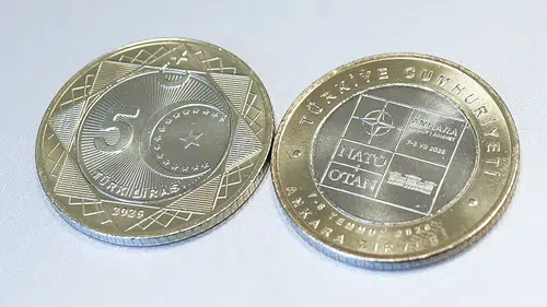 NATO Zirvesi İçin Özel Tasarımlı 5 Lira Basıldı