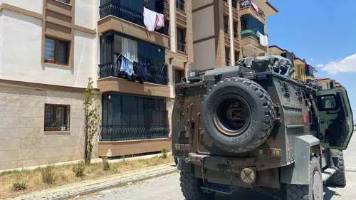 Elbistan'da Anne ve Babasını Rehin Aldığı İddia Edilen Genç Teslim Oldu