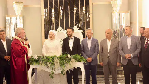 Kahramanmaraş Protokolü, Bakan Ailesinin Mutluluğunu Paylaştı