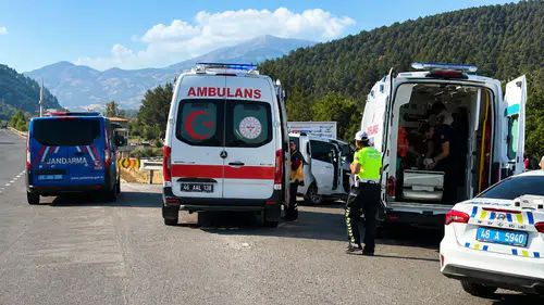 Kahramanmaraş'ta Feci Kaza: 2'si Çocuk 4 Kişi Yaralandı
