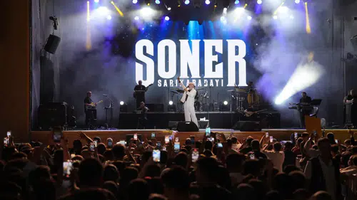 Zafer Bayramı’nda KAFUM’u Soner Sarıkabadayı Coşkusu Sardı