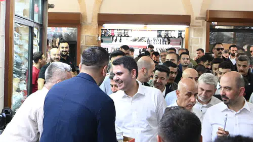 Bakan Kurum’dan Tarihi Kapalı Çarşı Esnafına Ziyaret