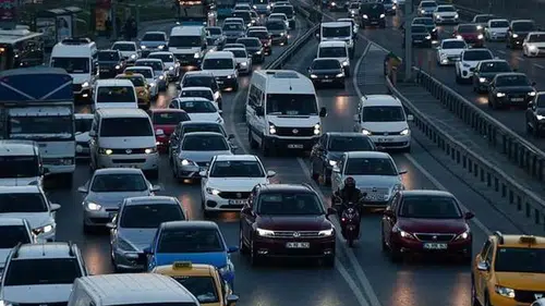 7 ayda 1,17 milyon taşıt trafiğe çıktı... Gri renk halen tercih sebebi