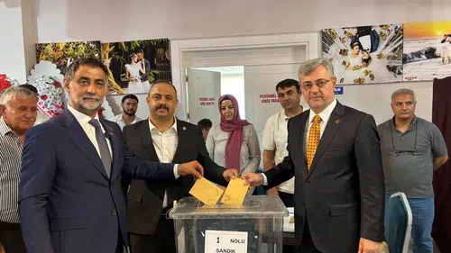MHP Kahramanmaraş Milletvekili Karakoç’tan MHP İlçe Kongrelerine Tebrik Mesajı