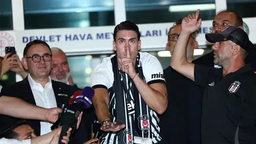 Beşiktaş’ın Yeni Golcüsü Dusan Vlahovic İstanbul’da