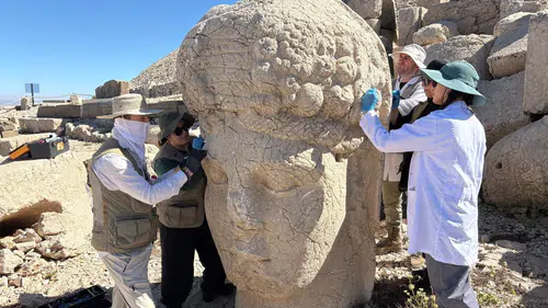 Nemrut Dağı'nda kapsamlı koruma... Heykeller nanoteknolojiyle güçlendiriliyor
