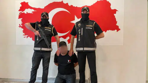 Türkiye Arıyordu Bakü’de Yakalanarak Getirildi