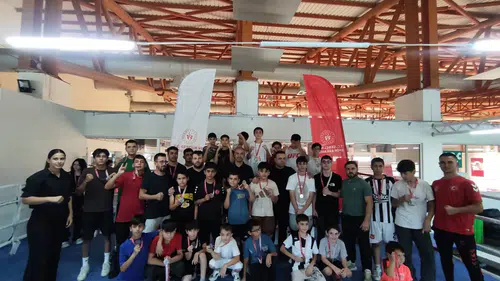 Kahramanmaraş'ta 30 Ağustos Boks Müsabakalarında 50 Sporcu Ringe Çıktı