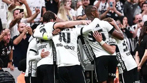 Beşiktaş İlk Yarıyı 1-0 Önde Kapattı