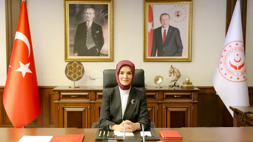 Bakanlık, Bakıma Muhtaç Anne Ve Oğlu İçin Harekete Geçti