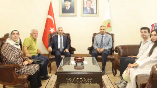 Vali Ünlüer Makamında Konuklarını Ağırladı