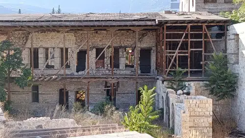 Dulkadiroğlu’nda Tarihi Konaklar Çürümeye Terk Edildi