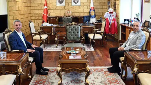 Karatutlu’dan Rektör Okumuş’a KSÜ Ziyareti
