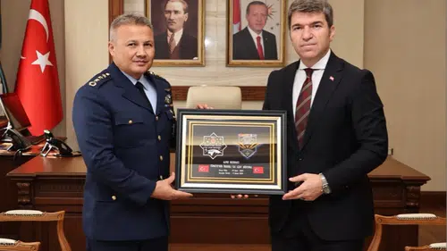 Tuğgeneralliğe terfi etmişti... Türkiye'nin ilk astronotu Amasya'da görevine başladı