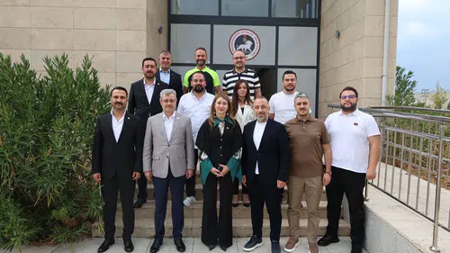 Milletvekili Karakoç’tan İstiklalspor’a Deplasman Desteği