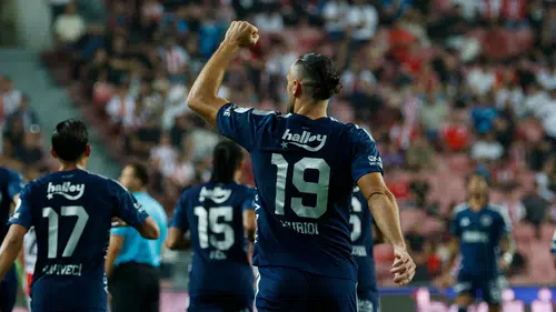 Fenerbahçe Samsun’da İlk Yarıyı Önde Kapattı