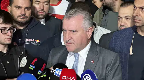 Bakan Bak Fransa Maçını Değerlendirdi: Bizim Çocuklar İyi İşler Yapmaya Devam Edecek