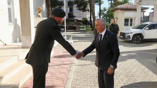 Vali Ünlüer’den Askerlik Şubesi Başkanı Gündoğdu’ya Ziyaret