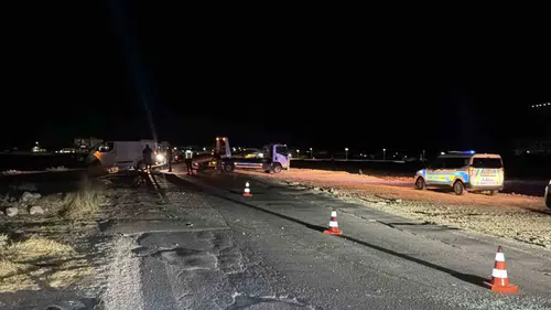 Otomobille Çarpışan Panelvanın Sürücüsü Kayıplara Karıştı